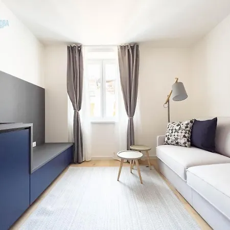 Slataper 19 Tirabora Short Rent Apartment Trieste Exterior photo