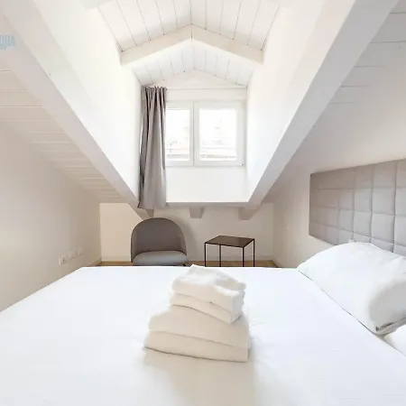 Slataper 19 Tirabora Short Rent Apartment Trieste Exterior photo