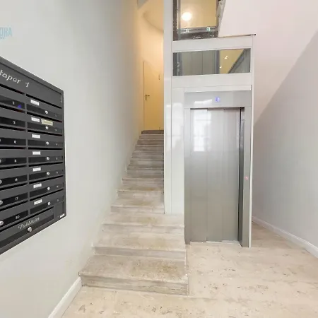 Slataper 19 Tirabora Short Rent Apartment Trieste Exterior photo